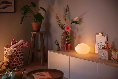 8Philips Hue White & Colour Ambiance Flourish Table Lamp, Dimmable, 16 Million Colours, Controllable via App, Compatible with Amazon Alexa (Echo, Echo Dot) : Amazon.de: Lighting Philips Hue Lights, Bright Furniture, Hue Lights, Philips Hue, Lamp For Bedroom, Hue Philips, Led Table Lamp, Glass Table Lamp, Diffused Light