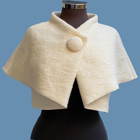 cape-like short jacket, short vest with armholes and a pellerine-like large collar. the back length of two layers, just above the waist is longer than the front. The bolero jacket is open at the front and is put on like a jacket. The CAPELET is open, but can be closed with the included button-shaped brooch pin, as shown in the photos. The CAPELET looks elegant and is very comfortable due to the material. Beautiful on a gala or wedding dress, something different from a stole. also nice on a dress Bolero Jacket Wedding, Bolero Pattern, Cape Fashion, Wedding Shrug, Shrugs And Boleros, Dress Alterations, Jersey Jacket, Short Vest, Advanced Style