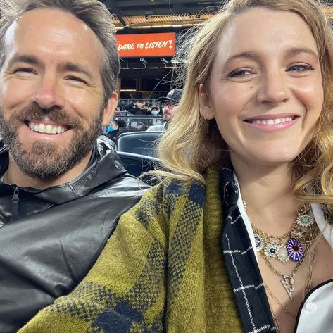 Ryan Reynolds And Blake Lively, Blake Lively And Ryan Reynolds, Zoe Kravitz Style, Blake Lively Ryan Reynolds, Blake And Ryan, Zoe Kravitz, Charm Necklaces, Ryan Reynolds, Blake Lively