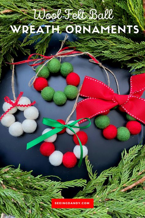 Wool Pompoms Diy How To Make, Felt Ball Crafts Christmas, Felt Ball Ornaments Diy, Felt Ball Crafts, Felt Ball Wreath, Wreath Ornaments, Wrapped Presents, Ball Wreath, Christmas Felt