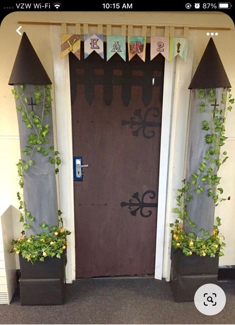 Medieval Times Decorations, Castle Decorations For Classroom, Castle Door Decorations Classroom, Medieval Decorations Party, Kingdom Decorations Ideas, Medieval Classroom Theme, Kingdom Keepers Vbs Decorations, Medieval Vbs Decorations, Vbs Castle Theme Decorating Ideas