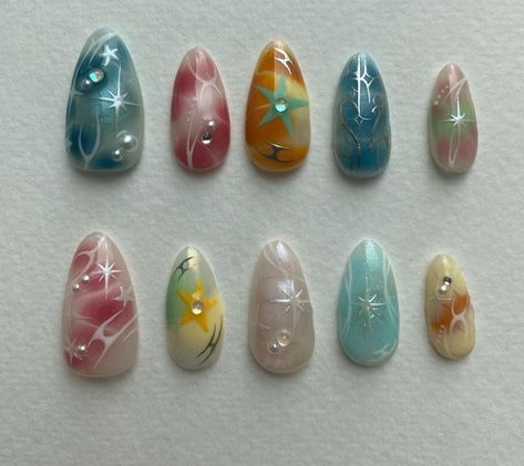 press on nails, colouful, stars Y2k Nails Chrome, Black French Tip Nail, Nails Airbrush, French Tip Nail Art, Airbrush Nails, Reels Instagram, Light Academia, Nail Design, Press On Nails