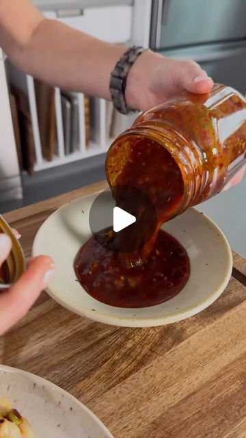 Wet Wet Sauce Recipe, Nicole Mclaughlin, Korean Chili Flakes, Korean Instagram, Korean Chili, Salad Dressing Recipes Homemade, Asian Sauce, Asian Soup, Flavored Oils