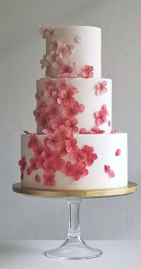 Sakura Theme Cake, Wedding Cake Sakura, Ombre Flower Cake, Wedding Cakes Pink Flowers, Wedding Cake Designs Fondant, Wedding Cake With Fondant Flowers, Sakura Wedding Cake, Wedding Cake Cherry Blossom, Cherry Blossom Cake Ideas