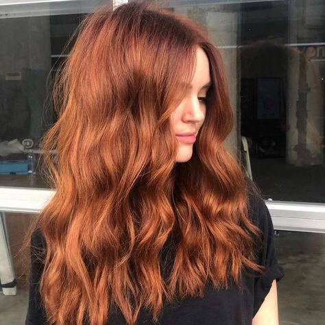 Bright Red Hair Color, Hair Color For Morena, Auburn Red Hair, Red Hair With Blonde Highlights, Red Ombre Hair, Red Blonde Hair, Natural Red Hair, Ginger Hair Color, Dark Red Hair