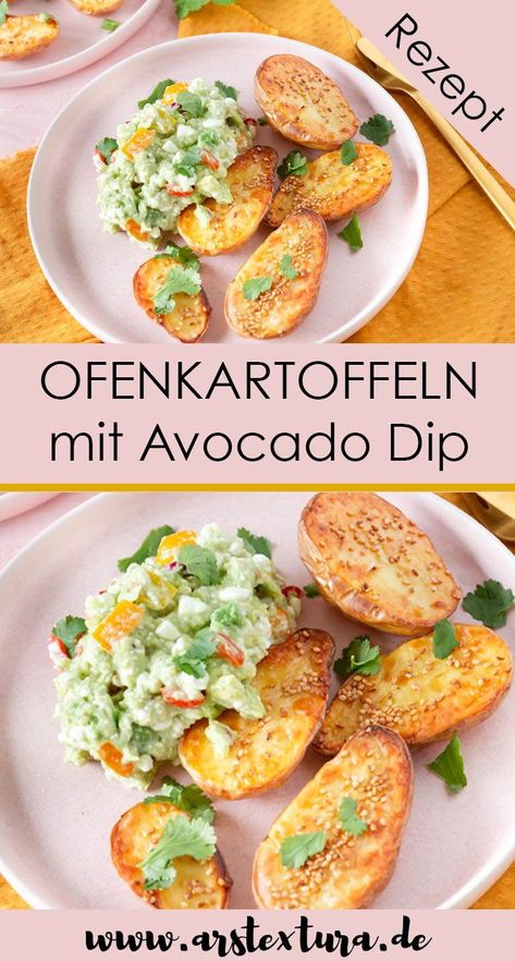 Rezept Ofenkartoffeln mit Avocado Dip: Das perfekte schnelle Abendessen für die ganze Familie. Das vegetarische Rezept ist auch toll für Partys. #kartoffeln #avocado Avocado Dip, 15 Minute Meals, Kitchen Stories, Eat Smart, Clean Recipes, Veggie Recipes, Healthy Cooking, Health And Nutrition, Workout Food