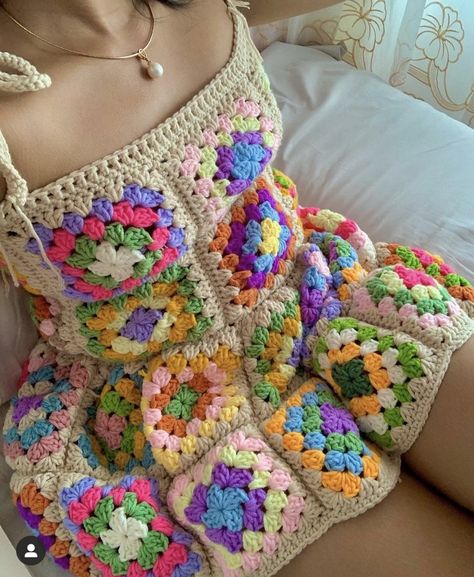 Vestidos A Crochet, Granny Square Project, Angel S, Dress Trendy, Mode Crochet, Crochet Business, Crochet Clothing And Accessories, Crochet Fashion Patterns, Crochet Design