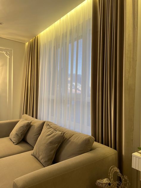 Hidden Curtain Track, Pelmet Designs, Manhattan House, Modern Main Gate Designs, Curtains Living Room Modern, Drawing Room Interior, House Fence Design, Temple Design For Home, Faux Window