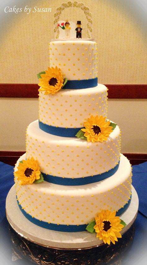 Sunflowers and dots wedding cake Music Wedding, Tiered Cake, Awesome Cakes, Sunflower Wedding, Wedding Board, Tiered Cakes, Blue Accents, Cake Cookies, Cake Ideas