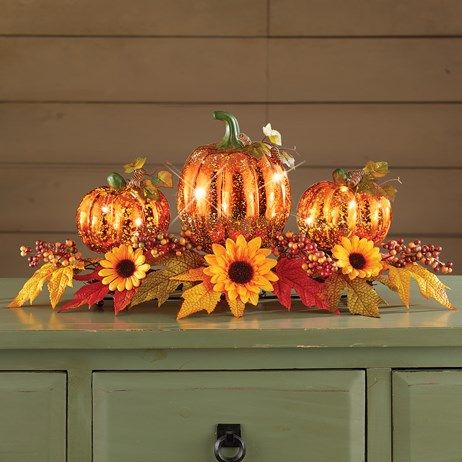 Lighted Pumpkins, Pumpkin Candle Centerpiece, Sunflower Table Centerpieces, 3 Pumpkins, Elegant Pumpkins, Sunflower Centerpieces, Fall Decor Diy Crafts, Pumpkin Arrangements, Stacked Pumpkins