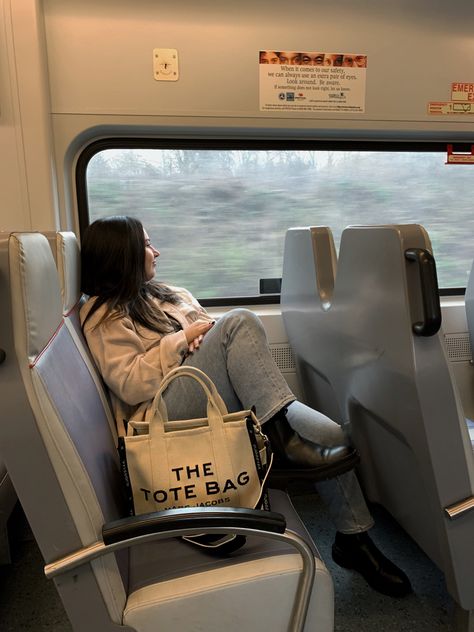 Marc jacobs, the tote bag, train, cold weather outfit, tan jacket The Tote Bag Outfit Marc Jacobs, University Bag Aesthetic, Marc Jacobs Tote Bag Aesthetic, Marc Jacobs Bag Outfit, Marc Jacobs Outfits, The Tote Bag Marc Jacobs Outfit, Mark Jacobs Tote Bag, Marc Jacobs Tote Bag Outfit, Marc Jacobs Leather Tote Bag