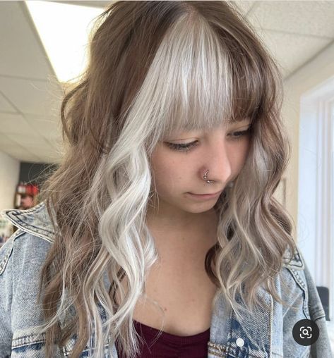 Half Brown Half Blonde Hair Split With Bangs, Two Toned Shag Hair, Blond And White Hair, Half Blonde Half Brown Short Hair, Half Brown Half White Hair, Two Hair Colors Split, Quarter Split Dye Hair, White Bangs Brown Hair, Two Tone Hair Color Ideas For Blondes