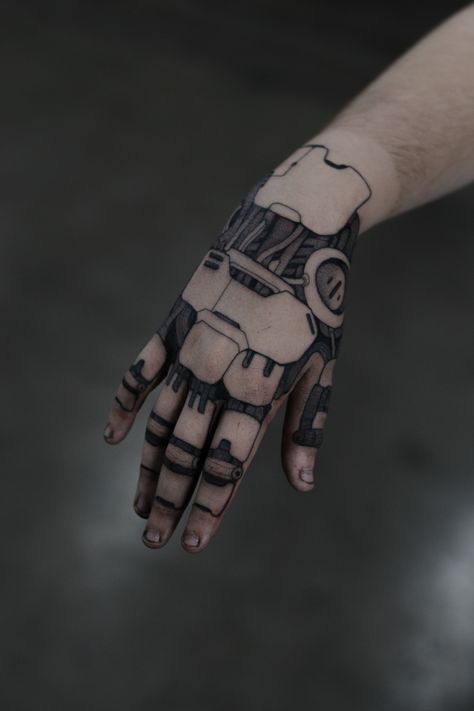 #handtattoo #cyberhand #robottattoo #robot Robot Tattoo Ideas, Cyberpunk Circuit Tattoo, Cybernetic Hand Tattoo, Cyborgs Tattoo, Cybernetics Tattoo, Bionic Hand Tattoo, Cyberpunk Chest Tattoo, Mechanical Hand Tattoo, Cyberpunk Hand Tattoo