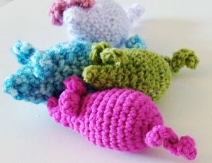 Homemade Hoodie, Albino Turtle, Kat Haken, Catnip Mouse, Crochet Cat Toys, Crocheted Animals, Crocheted Toys, Crochet Mouse, Mouse Toy