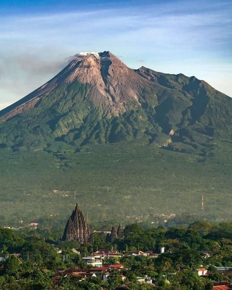 Yogyakarta Aesthetic, The Mountain, Indonesia, Mural, Instagram