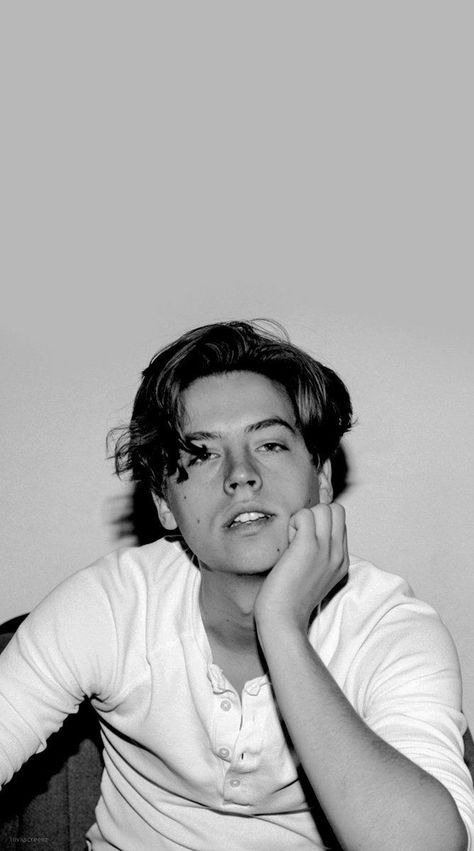 Cole Sprouse Aesthetic, Cole Sprouse Hot, Cole Sprouse Wallpaper, Cole Spouse, Cole Sprouse Jughead, Cole M Sprouse, Dylan And Cole, Dylan Sprouse, Riverdale Cast