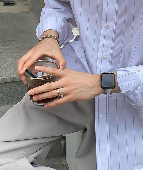 Rina Kent, Hand Reference, Brooklyn Baby, Pretty Hands, Chapter 1, Mode Outfits, Boyfriend Pictures, Aesthetic Pictures, Apple Watch