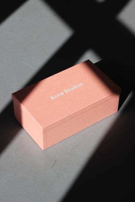 Acne Packaging, Store Window Displays, Acne Studio, Fashion Packaging, 카드 디자인, Box Packaging Design, Pink Box, The Design Files, Packaging Design Inspiration