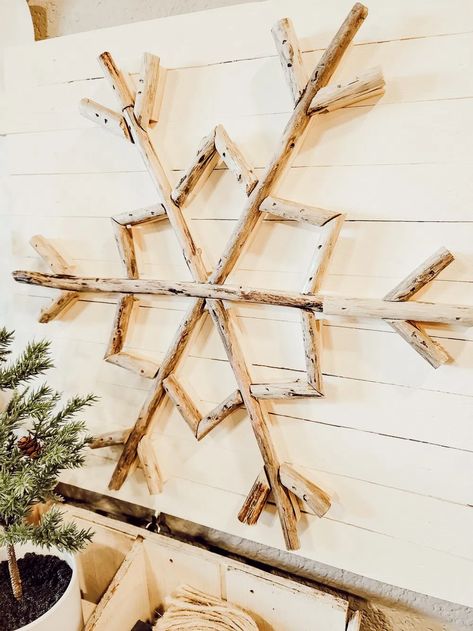 Pottery Barn Inspired DIY Christmas Snowflake - 804 Sycamore Christmas Snowflake Decor, Stick Snowflakes Diy, Diy Pottery Barn Christmas Decor, Wood Snowflake Decor, Boho Christmas Crafts Diy, Pottery Barn Christmas 2022, Diy Christmas Decorations For Outside Porches, Pottery Barn Christmas 2023, Driftwood Snowflake