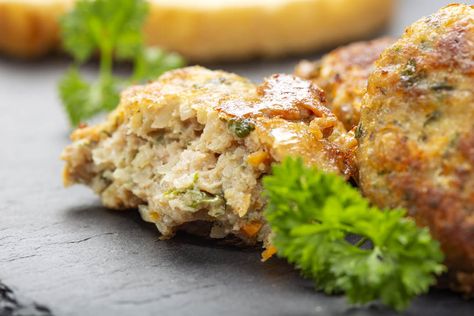 A Tasty Way to Enjoy Sardines: Sardine Fish Cakes Recipe - Cultivate Beauty Sardine Cakes, Sardine Fish, Fish Cakes Recipe, Sardine Recipes, Fish Cakes, White Potatoes, Fish Cake, Healthy Lifestyle Tips, Picky Eater Recipes