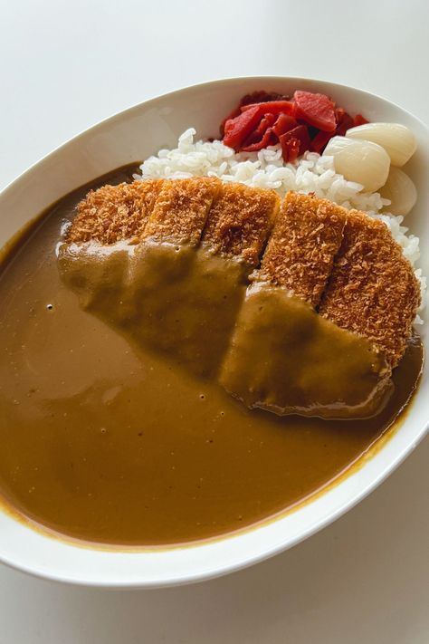 This Japanese curry is inspired by the iconic, Coco Ichibanaya House Curry. This homemade Japanese curry sauce is savory-sweet, rich and creamy with a rude amount of flavour. Pair with various types of katsu, vegetables and toppings for the ultimate comfort meal!! Japanese Curry Sauce, Homemade Japanese Curry, Golden Curry, Coco Curry, Fruits For Dogs, Bake Healthy, Japanese Chocolate, Red Miso, Japanese Curry