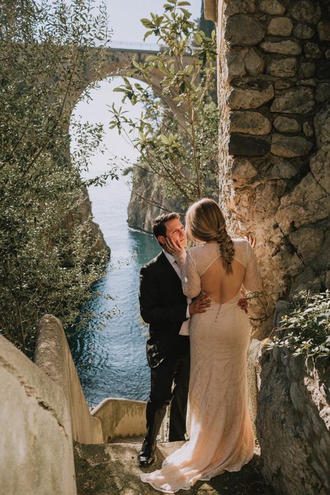 Italy Elopement Amalfi Coast, Italian Wedding Photos, Mediterranean Elopement, Italian Coast Wedding, Elopement Italy, Europe Elopement, Italian Elopement, Ravello Wedding, Italy Elopement