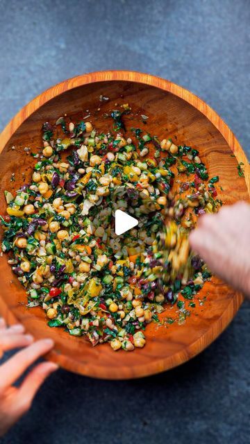 Instagram 3 Bean Salad Recipe Healthy, Marinated Salad Recipes, Vegetables Casserole, Bean Salad Recipes Healthy, Classic Greek Salad, Marinated Salad, Beans Salad, Greek Chickpeas, Mediterranean Meals