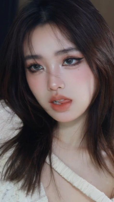 Makeup Ala Korea, Makeup Asia, Makeup Layout, Pony Makeup, Japan Makeup, Makeup Cantik, Asian Makeup Looks, Pretty Eye Makeup, Makeup Tip