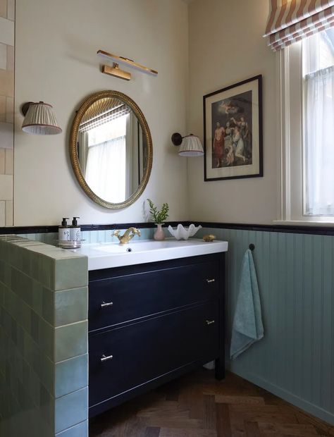 Laura Stephens fills a London apartment with jewel box colours and heirloom pieces | House & Garden Victorian Terrace Bathroom, Terrace Bathroom, Aston Matthews, Art Deco Paint, Studio Sign, Interior Design Instagram, Wardrobe Knob, Paint And Paper Library, Samuel And Sons