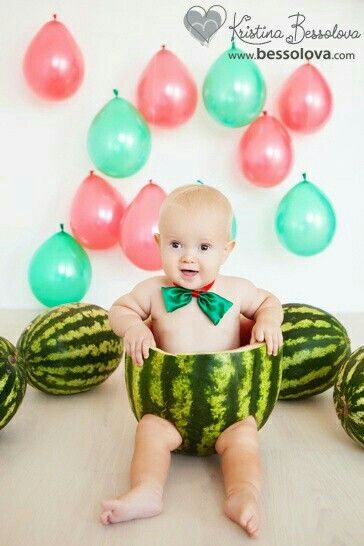 Easter Baby Photos, Baby Birthday Photoshoot, Baby Boy Newborn Photography, Watermelon Baby, Baby Fruit, Monthly Baby Photos, Baby Photoshoot Boy, Cute Babies Photography, Baby Boy Pictures