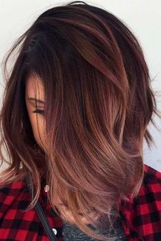 49 Charming And Chic Options For Brown Hair With Highlights | Page 13 of 19 Ombre Hair Color For Brunettes, Hair Color Highlights, Trendy Hair Color, Smokey Eyes, Penteado Cabelo Curto, Ombre Hair Color, Brown Hair With Highlights, New Hair Colors, Hair Color Balayage