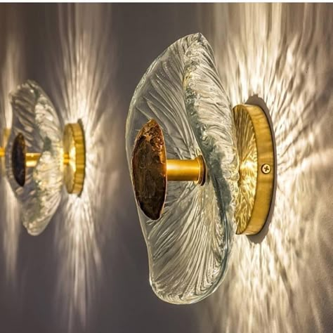 Diy Lamp, Lighting Inspiration, Flush Mount Lighting, Lamp Design, Vintage Walls, Home Decor Furniture, Home Lighting, Lalique, Lighting Design