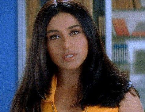 Artis India, 90s Bollywood Fashion, Bollywood Beautiful, Best Bollywood Movies, Bollywood Aesthetic, 90s Icons, Rani Mukherjee, Kuch Kuch Hota Hai, Rani Mukerji