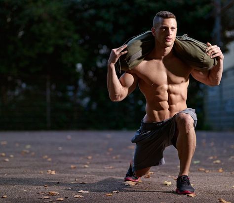 Outdoor Workout Routine, Sandbag Workout, Sandbag Training, Fitness Routines, Mens Journal, Reverse Lunges, Men's Fitness, Fat Burning Workout, Morning Workout