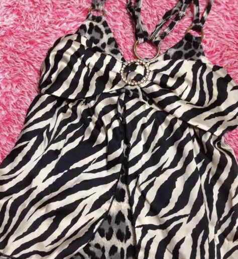 Diy 2000s Outfit, Mcbling Accessory, Mcbling Clothing, 2010 Fashion Outfits, Mcbling Dress, 2000 Dresses, Zebra Accessories, Zebra Print Clothes, Mc Bling