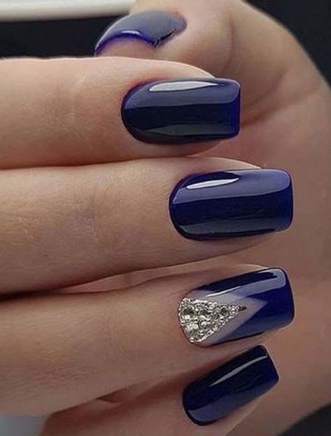 Blue And Silver Nails, Blue Gel Nails, Nails Fake, Silver Nails, Classy Nails, Fancy Nails, Chic Nails, Short Acrylic Nails, Nail Polishes