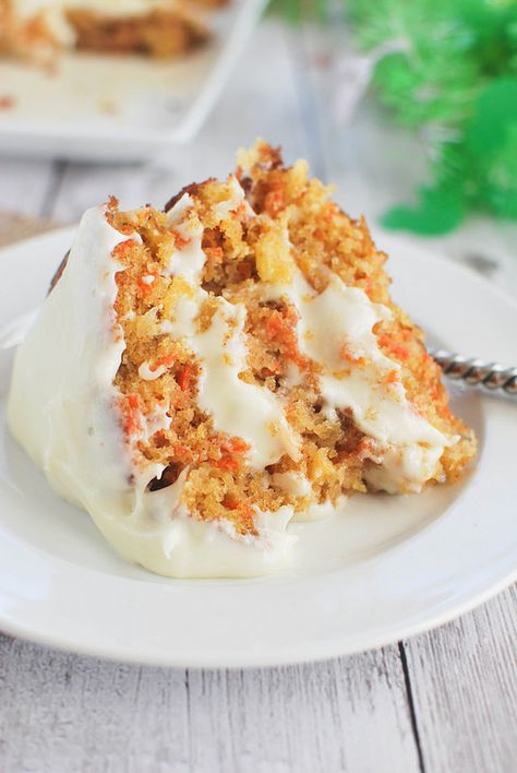 Carrot Cake with Buttermilk Glaze and Cream Cheese Frosting! The best carrot cake recipe I've ever tried! Carrot Cake With Buttermilk Glaze, Carrot Cake With Buttermilk, Cake With Buttermilk, Buttermilk Glaze, Fake Ginger, The Best Carrot Cake, Moist Carrot Cakes, Best Carrot Cake, Gateaux Cake