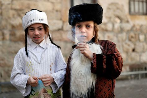 Purim Aesthetic, Powerful Photos, Reference Pictures, Purim, Free Prints, World History, Most Powerful, Old And New, The Well