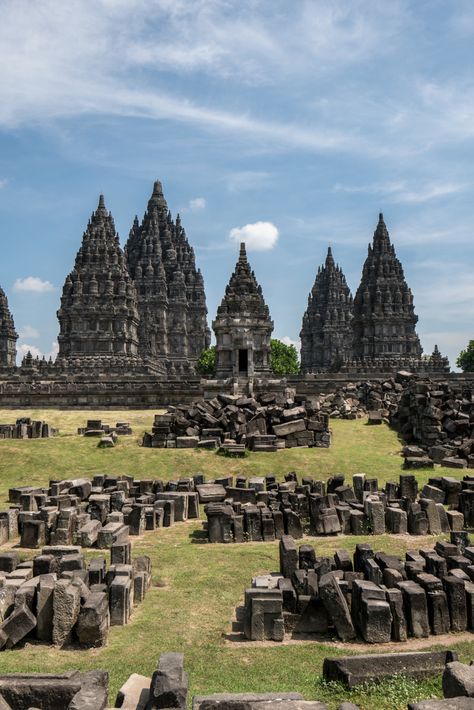 Prambanan Temple, Java Island, Fotografi Kota, Bali Travel, Alam Yang Indah, Yogyakarta, Sky Aesthetic, Tourist Destinations, Supercars