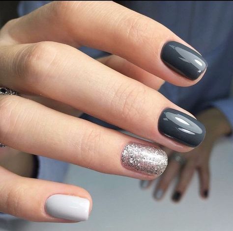 Grey toned nails for Fall #nails #beauty Pedi Designs, Pretty Fingers, Unghie Sfumate, Nails 2018, Nail Colors Winter, Leopard Nails, Super Nails, Nail Envy, Ideas Nails