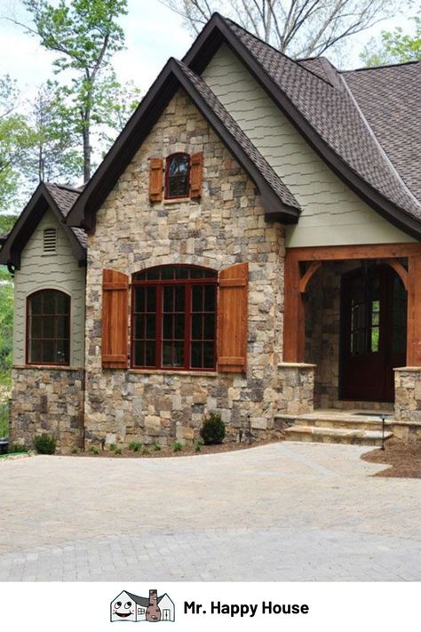 Rustic Cottage Exterior, Cottage Exterior Colors, Cottage Exterior, Interior Vintage, Wooden Shutters, Stone Siding, Casas Coloniales, House Exteriors, Rustic Cottage