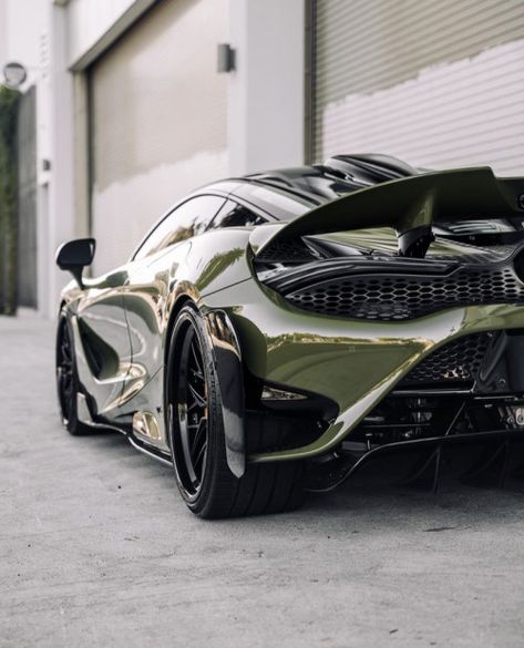 Mclaren 765 Lt, Mclaren 765, Green Lamborghini, Mclaren 765lt, Green Cars, High End Cars, Exclusive Cars, Car Goals, Creature Comforts