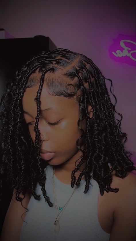 Easy Braid Hairstyles Black Women, Invisible Soft Locs, Softlocs Hairstyle Styles, Small Short Soft Locs, 16 Inch Soft Locs, Back Length Soft Locs, Soft Locs With Curls Short, 16 Inch Locs, Boho Bob Soft Locs