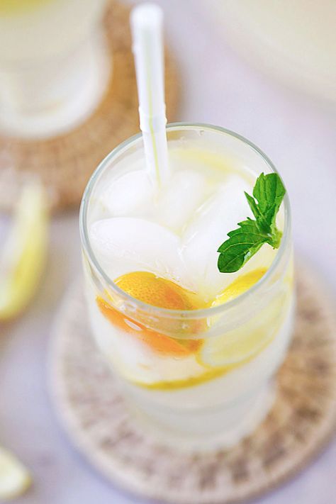 Coconut Water Lemonade - amazing and refreshing lemonade made with coconut water and fresh lemon juice. The best lemonade recipe ever! | rasamalaysia.com Best Lemonade Recipe, Coconut Water Smoothie Recipes, The Best Lemonade, Good Lemonade Recipe, Coconut Water Recipes, Coconut Water Smoothie, Healthy Lemonade, Best Lemonade, Lemonade Recipe