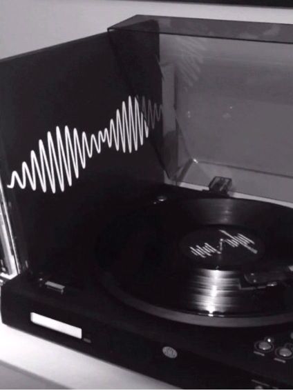 Arctic Monkeys 2014 Arctic Monkeys Aesthetic, The Neighbourhood Vinyl, Artic Monkey Aethstetic, Arctic Monkeys The Neighbourhood, Am Vinyl, Arctic Monkeys Wallpaper, Vinyl Aesthetic, Monkey Wallpaper, Do I Wanna Know