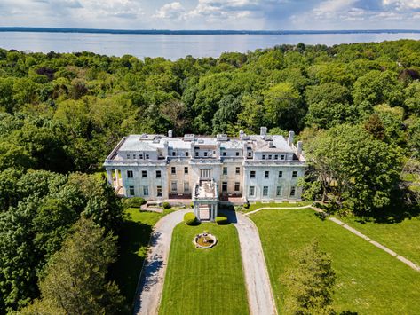 Glen Cove Mansion, Oheka Castle, Marble Staircase, Glen Cove, Space Music, Mansion Designs, Tower Building, Beach Road, Gilded Age