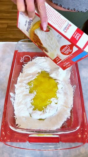 264K views · 2.6K reactions | 2 ingredient treat will blow your mind 🤯 | 2 ingredient treat will blow your mind 🤯

I make the easiest and best tasting lemon bars, you're going to love these! | By Kailee’s Kitchen | Oh look at that. Ooh that looks
good. Mm smells delicious. One can of some lemon pie filling
we are going to add a box of angel food cake just pour it in
all around that pie filling you want to make sure that you get
the angel food cake that is add water only so it should be just
in the same area as the rest of the cake mix okay good we have
all that in there now just mixing it all up that angel
food cake and the lemon pie filling. Oh my gosh, you guys.
This is a two ingredient, super easy lemon bars. They are viral
over the internet. I swear and I have heard so many great
thi Canned Lemon Pie Filling Desserts, Angel Food Cake Lemon Pie Filling, Angel Food Cake Mix And Lemon Pie Filling, Lemon Pie Filling And Angel Food Cake, Pie Filling Desserts, Easy Lemon Bars, 2 Ingredient Cakes, Lemon Bars Easy, Lemon Pie Filling