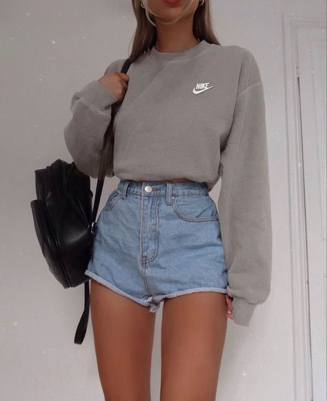 Nike Sweatshirt, Tomboy Style Outfits, Trendy Summer Outfits, Causual Outfits, Pinterest Outfits, Moda Vintage, Tomboy Fashion, 가을 패션, Cute Summer Outfits