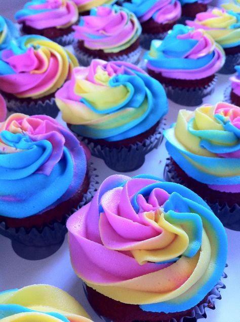 Tie dye cupcakes Tie Dye Cupcakes, Tie Dye Birthday Party, Trolls Cake, Tie Dye Birthday, Jojo Siwa Birthday, Trolls Party, Tie Dye Party, Trolls Birthday Party, Cake Mini