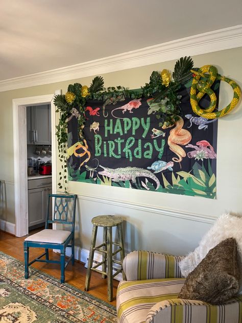 Reptile Themed Birthday Party Decorations, Lizard Birthday Party Decoration, Reptile Party Decorations, Reptile Birthday Party Ideas, Reptile Theme Party, Reptile Party Food, Reptile Party Ideas, Reptile Themed Birthday Party, Reptile Birthday Party